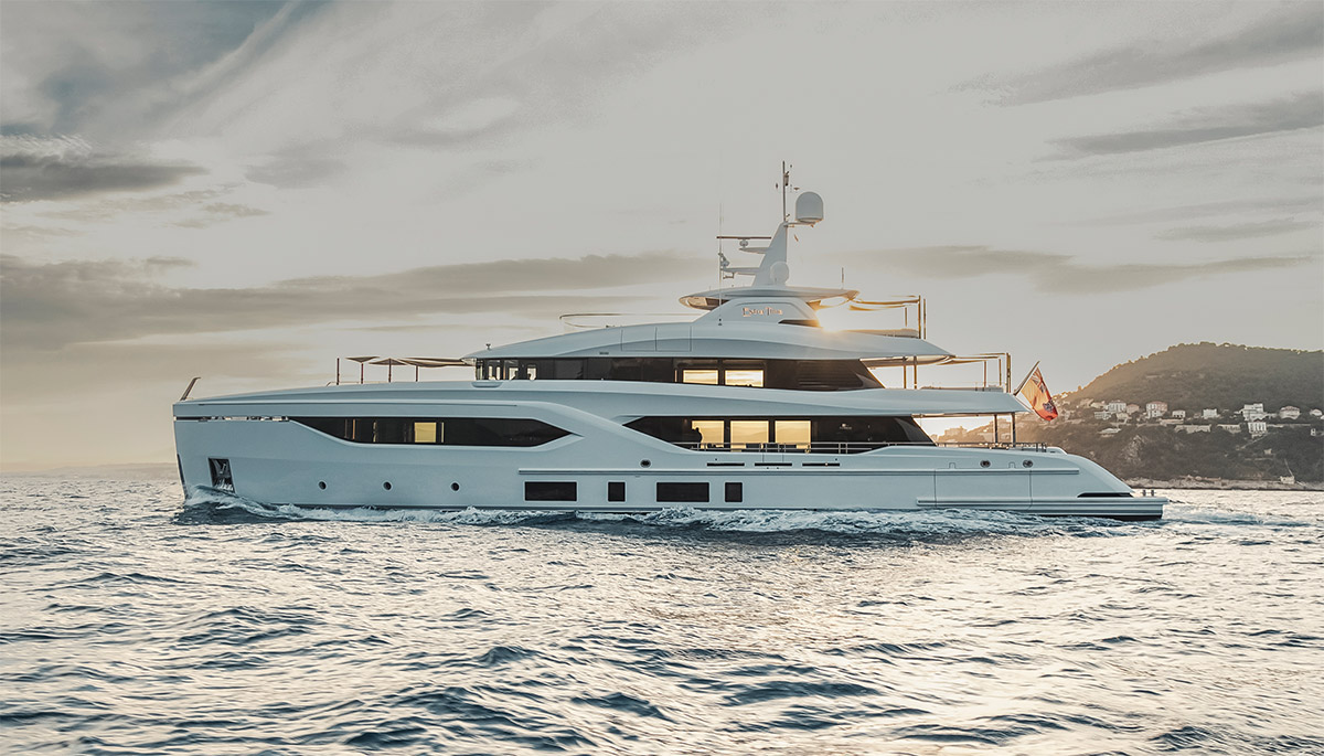 Voici Extra Time, le deuxième superyacht de la série C144S du chantier naval Conrad