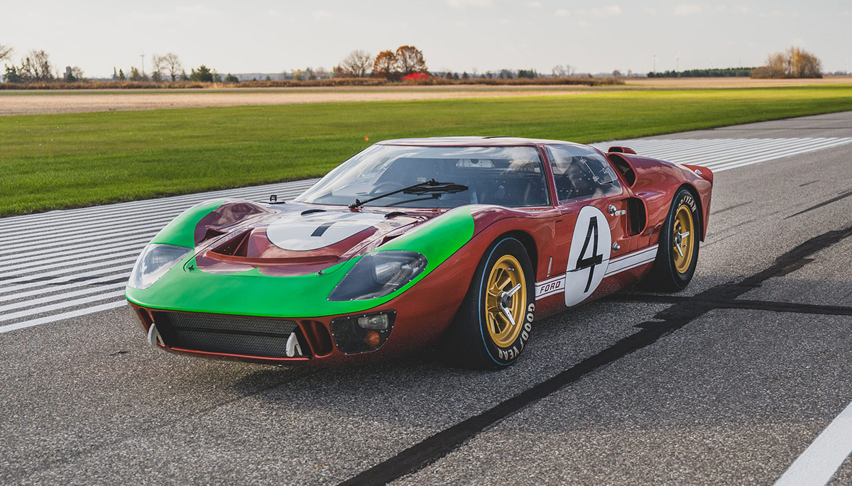 Cette exceptionnelle Ford GT 40 Mk II à participer au 24 Heures du Mans 1966